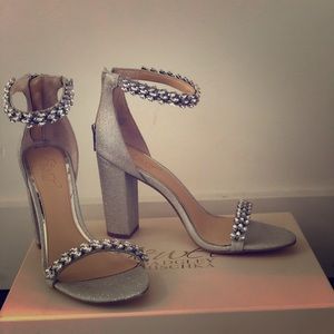 Badgely mischka Mayra bridal shoes.  Never Worn!